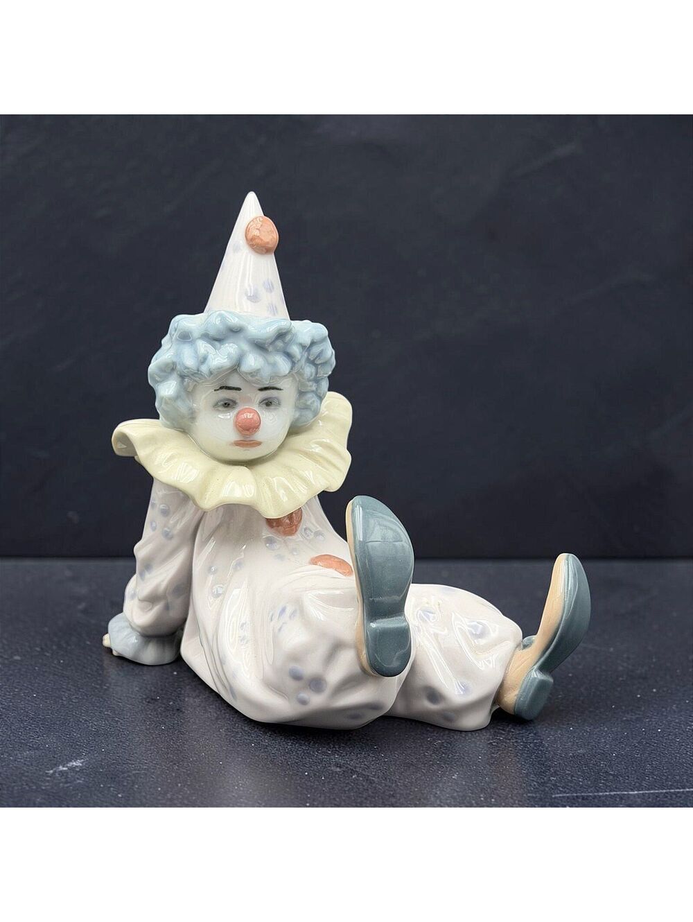 Vtg Lladro #5812 Sitting Clown "Tired Friend" Pierrot Porcelain Figurine Spain